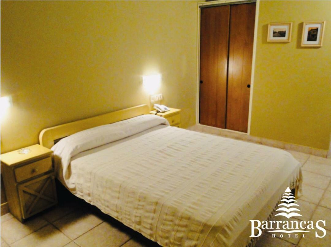 Hotel Barrancas San Pedro Exterior foto